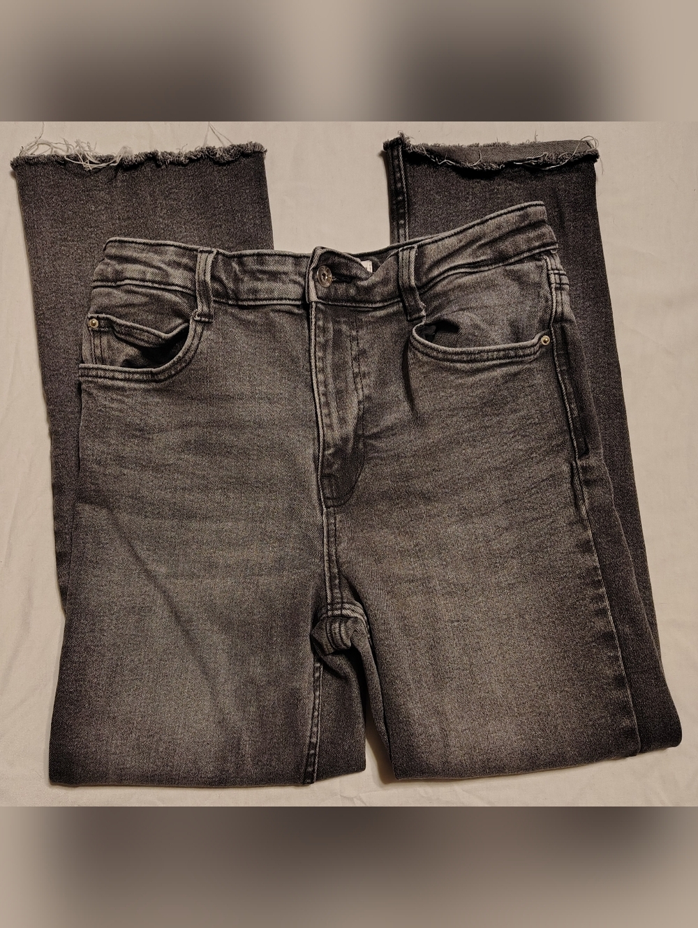Zara High Rise Raw Hem Crop Charcoal Women's Jeans Size EUR 38 US 6 MEX 28